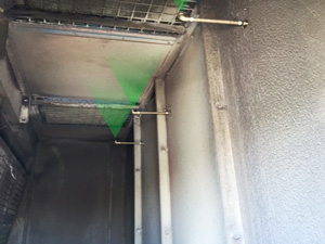 排気チャンバーへの消臭剤放出の様子